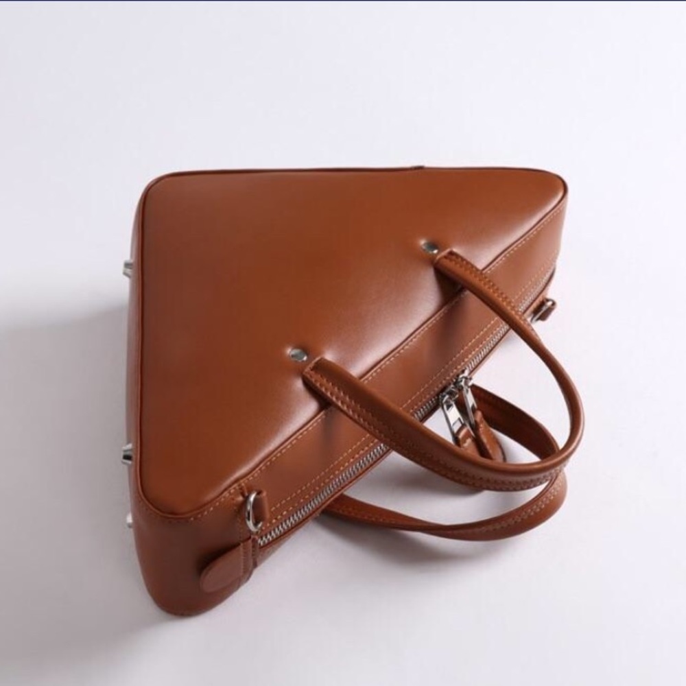 NWT Triangle Duffle Bag - Picture 2 of 3
